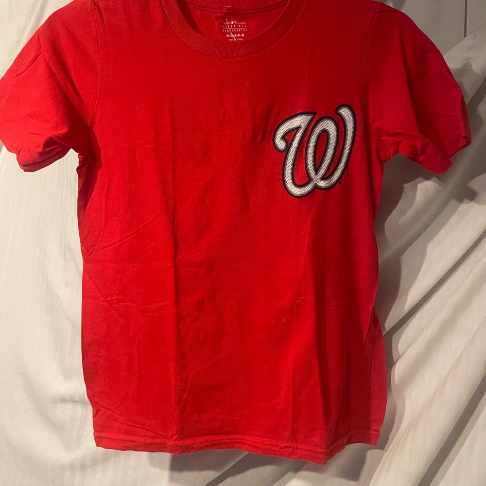 Washington Nationals size small boys Genuine Merchandise Red Tee #7 Trea Turner